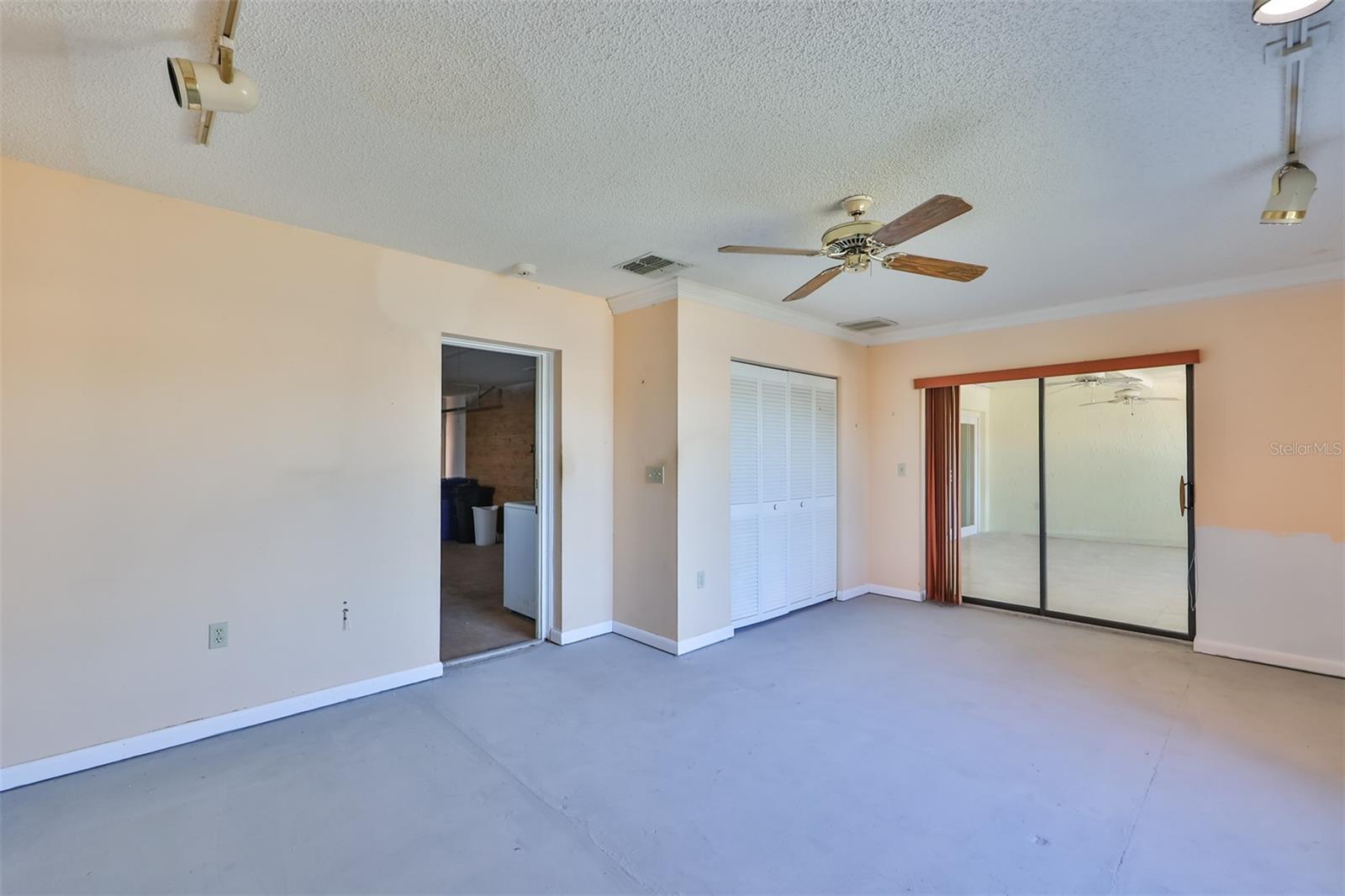 DEL WEBBS SUN CITY FLORIDA UN - Residential