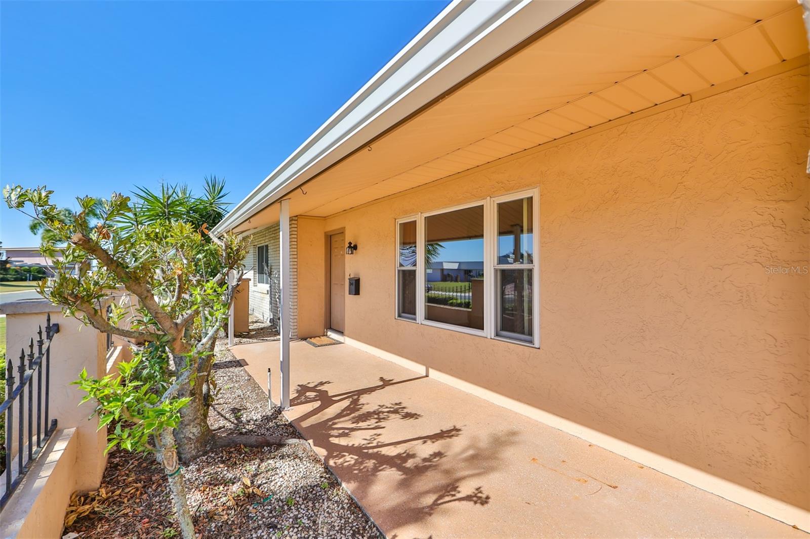 DEL WEBBS SUN CITY FLORIDA UN - Residential