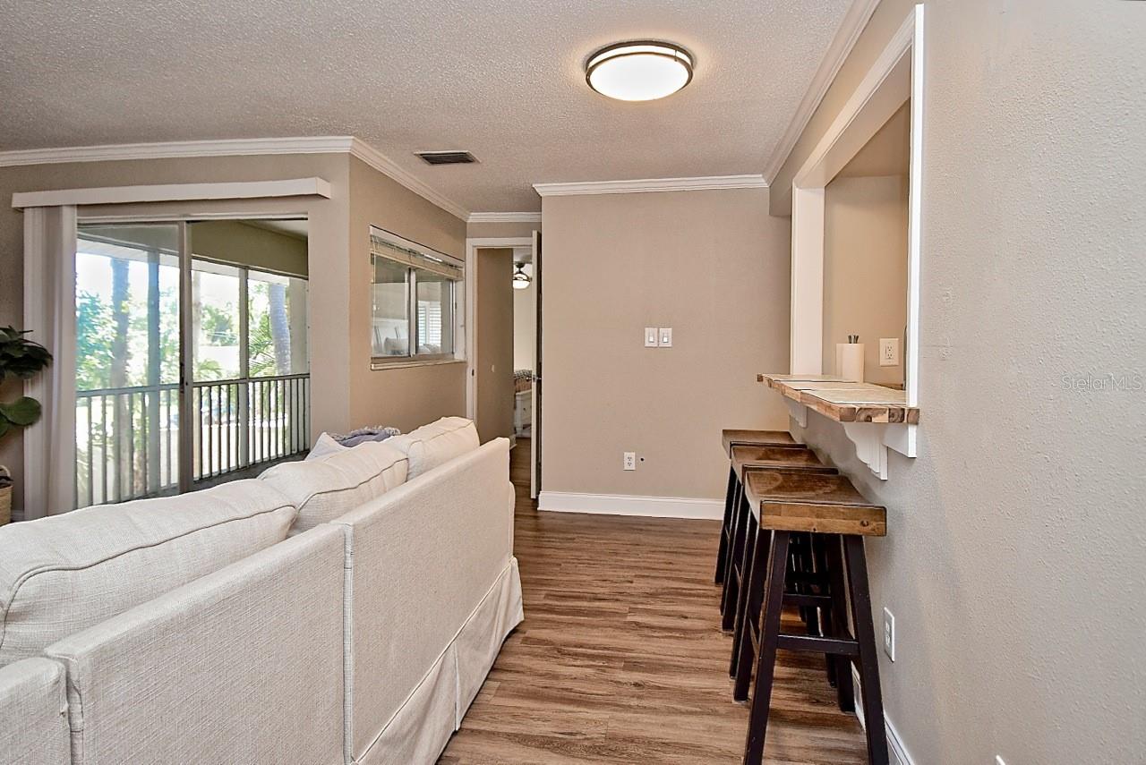 2121 WOOD STREET 201