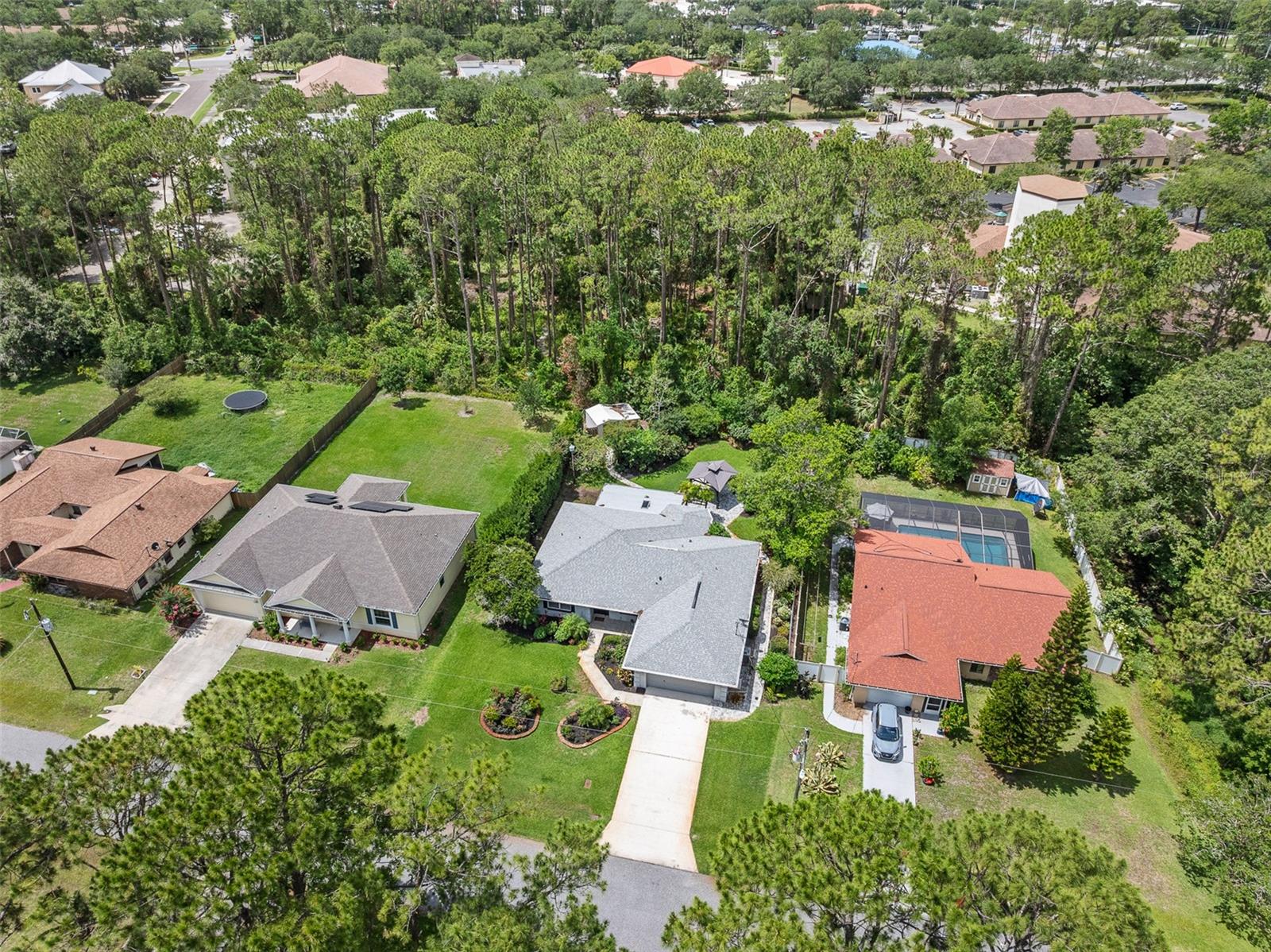 80 BEECHWOOD LANE