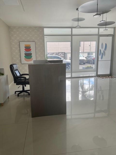 WALDORF TOWER ISLA VERDE - Residential Lease