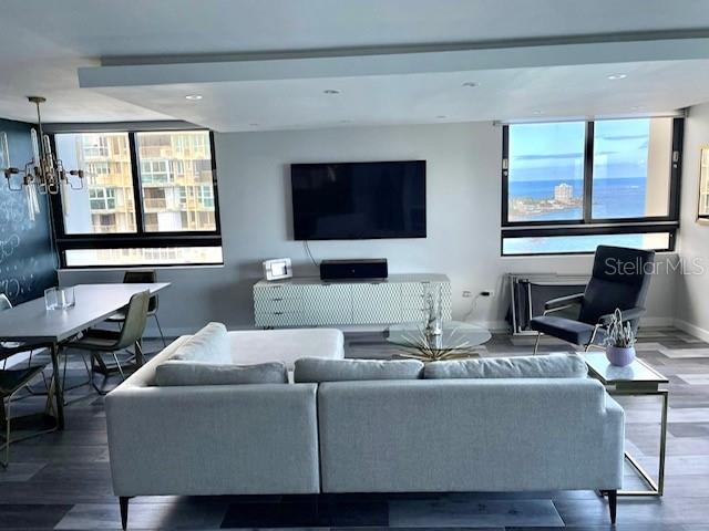 WALDORF TOWER ISLA VERDE - Residential Lease