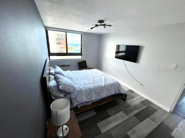 WALDORF TOWER ISLA VERDE - Residential Lease