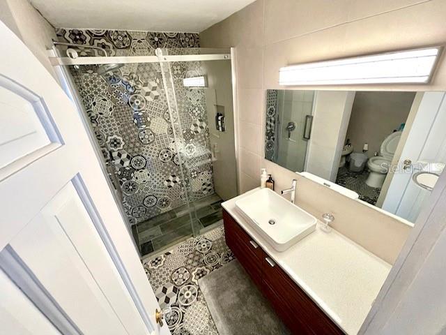 WALDORF TOWER ISLA VERDE - Residential Lease