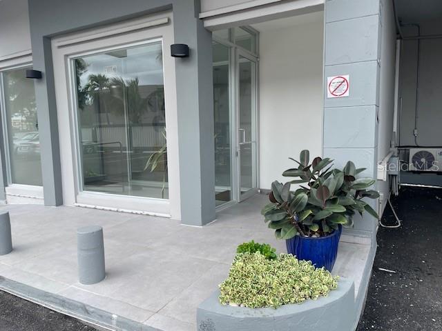 WALDORF TOWER ISLA VERDE - Residential Lease