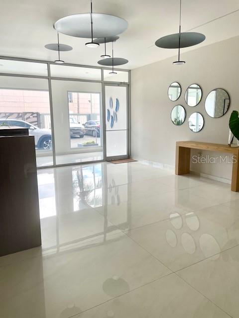 WALDORF TOWER ISLA VERDE - Residential Lease