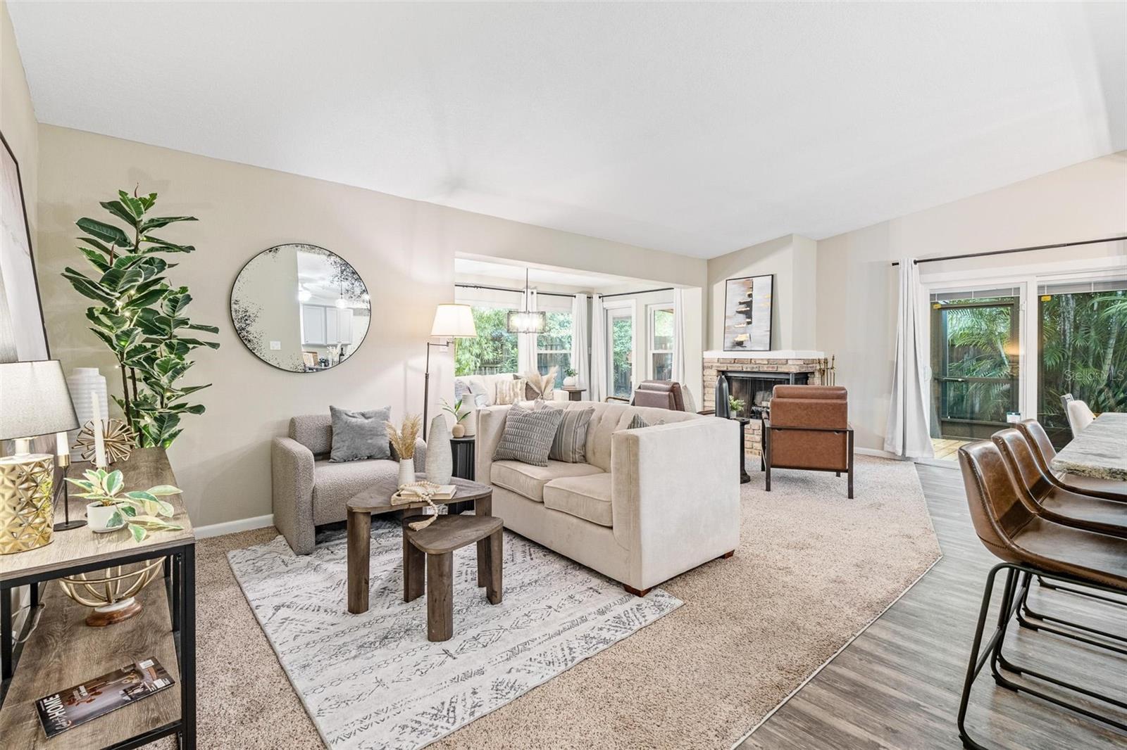 555 ARAPAHO TRAIL