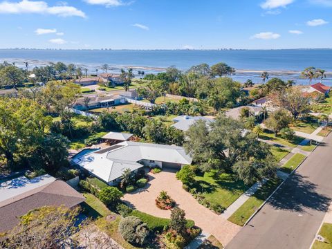 A home in SARASOTA