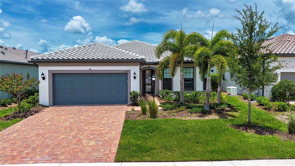 Photo of 6714 Alstead Circle, Bradenton, FL 34202 (MLS # A4654730)