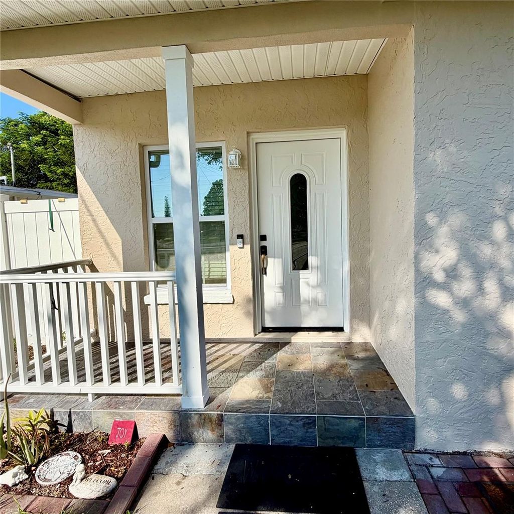 Photo of 706 Romano Avenue, Orlando, FL 32807 (MLS # S5153336)