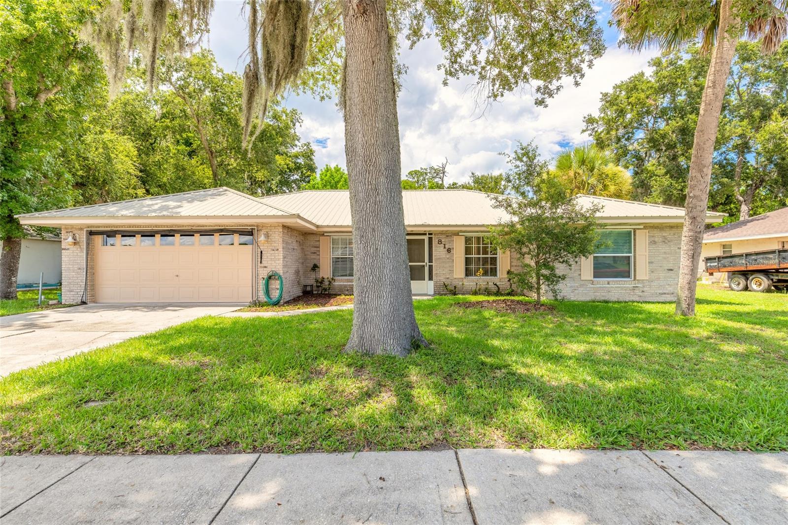 816 IRON HORSE ROAD