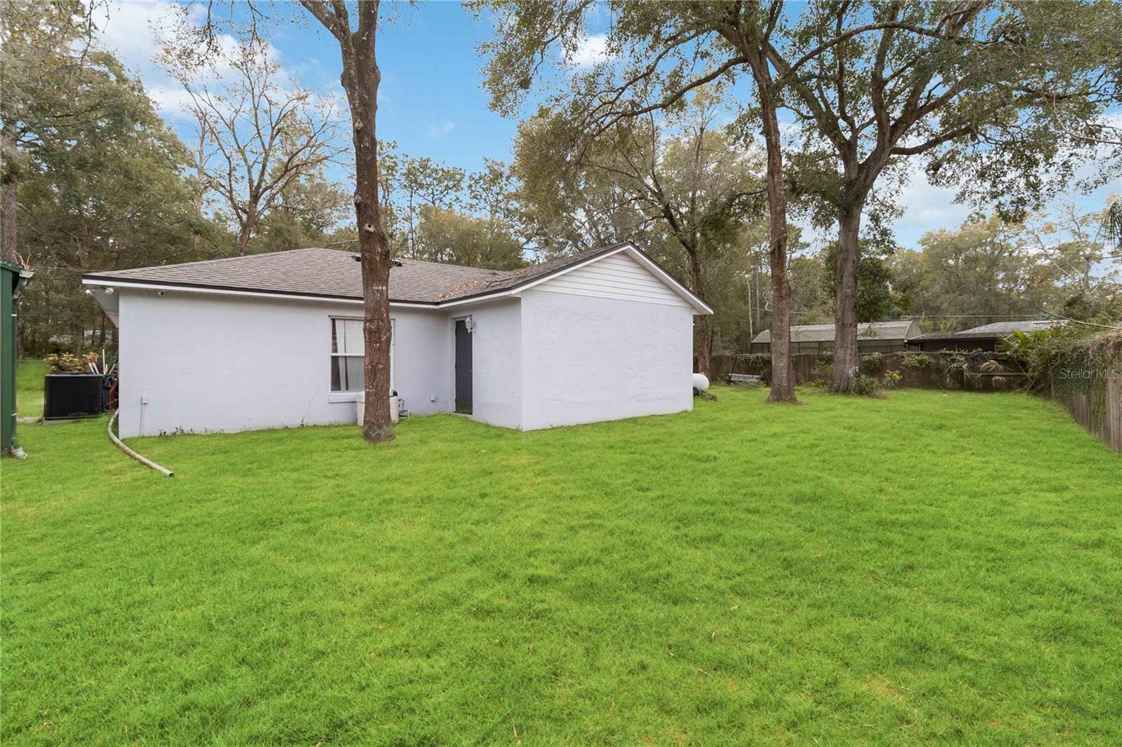 MOUNT PLYMOUTH - Residential