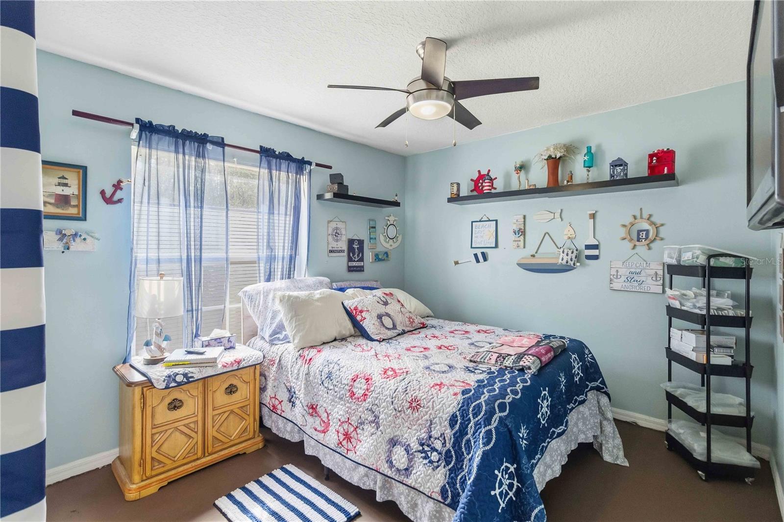 MOUNT PLYMOUTH - Residential