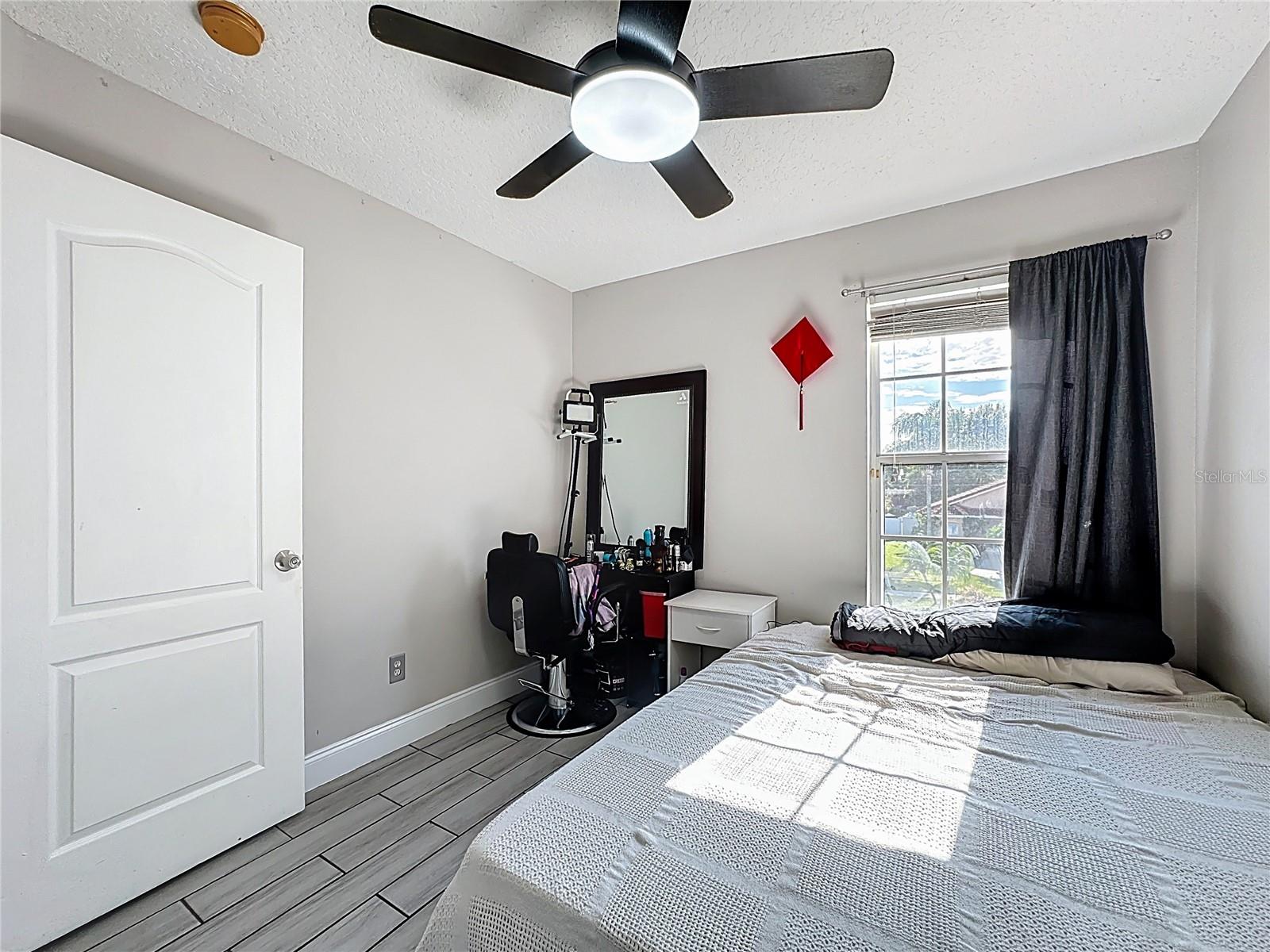 TUSCANY POINTE PH 01 - Residential