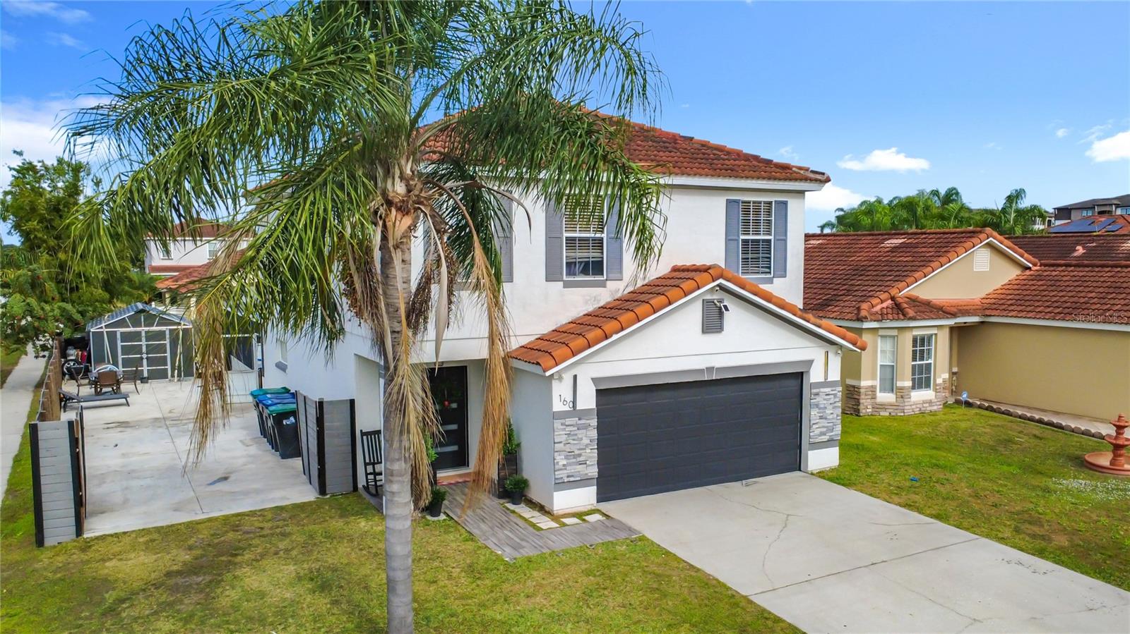 TUSCANY POINTE PH 01 - Residential