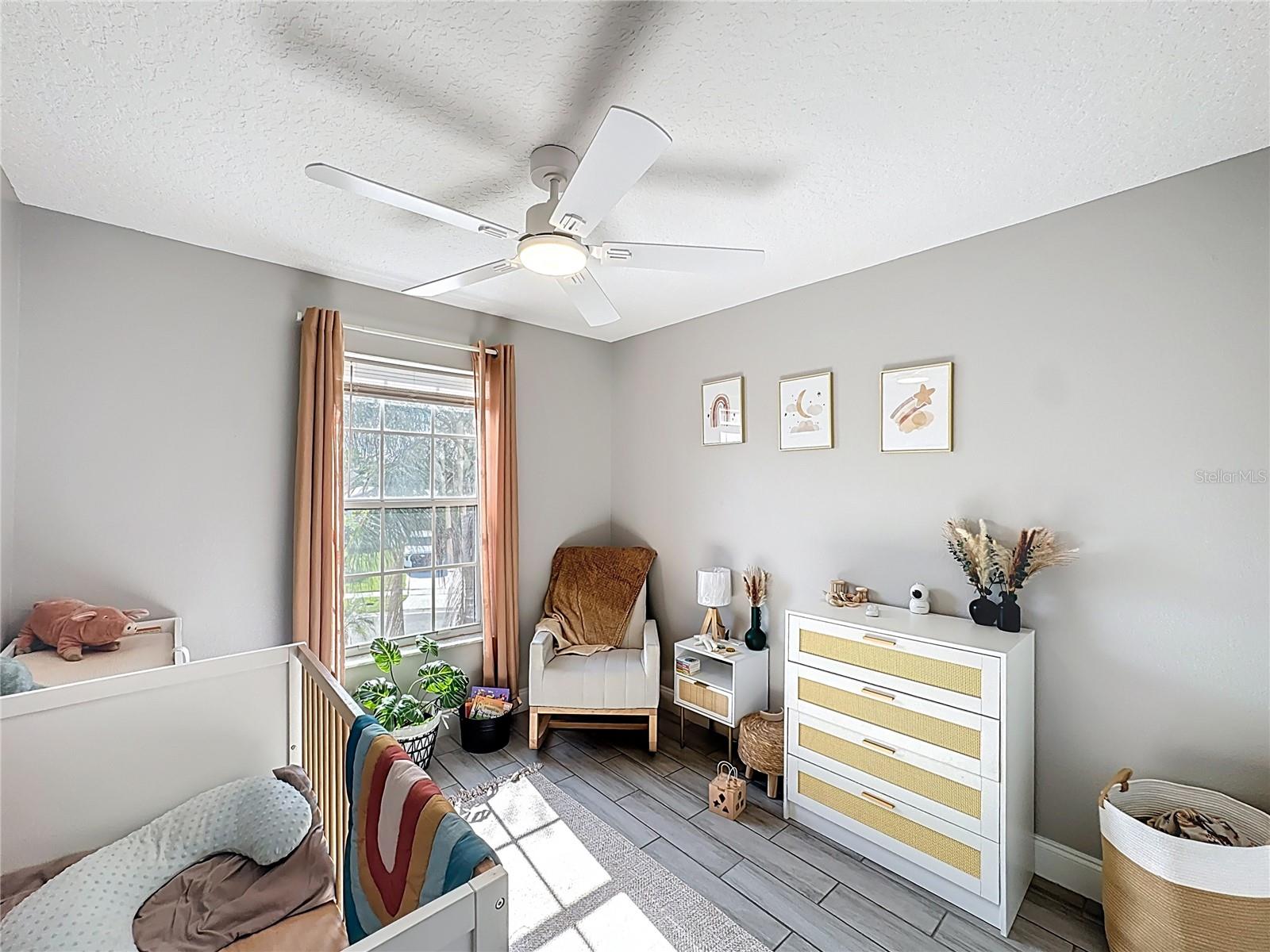 TUSCANY POINTE PH 01 - Residential