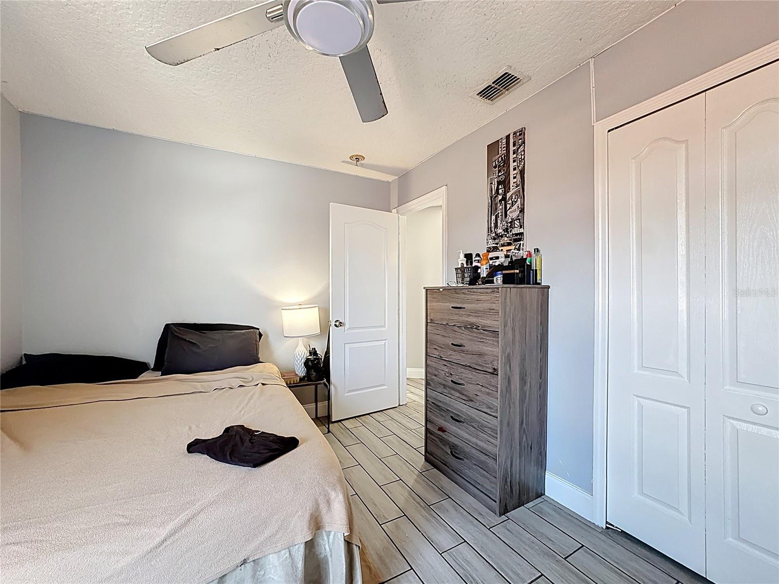 TUSCANY POINTE PH 01 - Residential