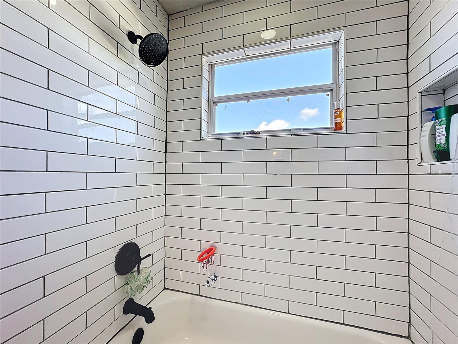 TUSCANY POINTE PH 01 - Residential