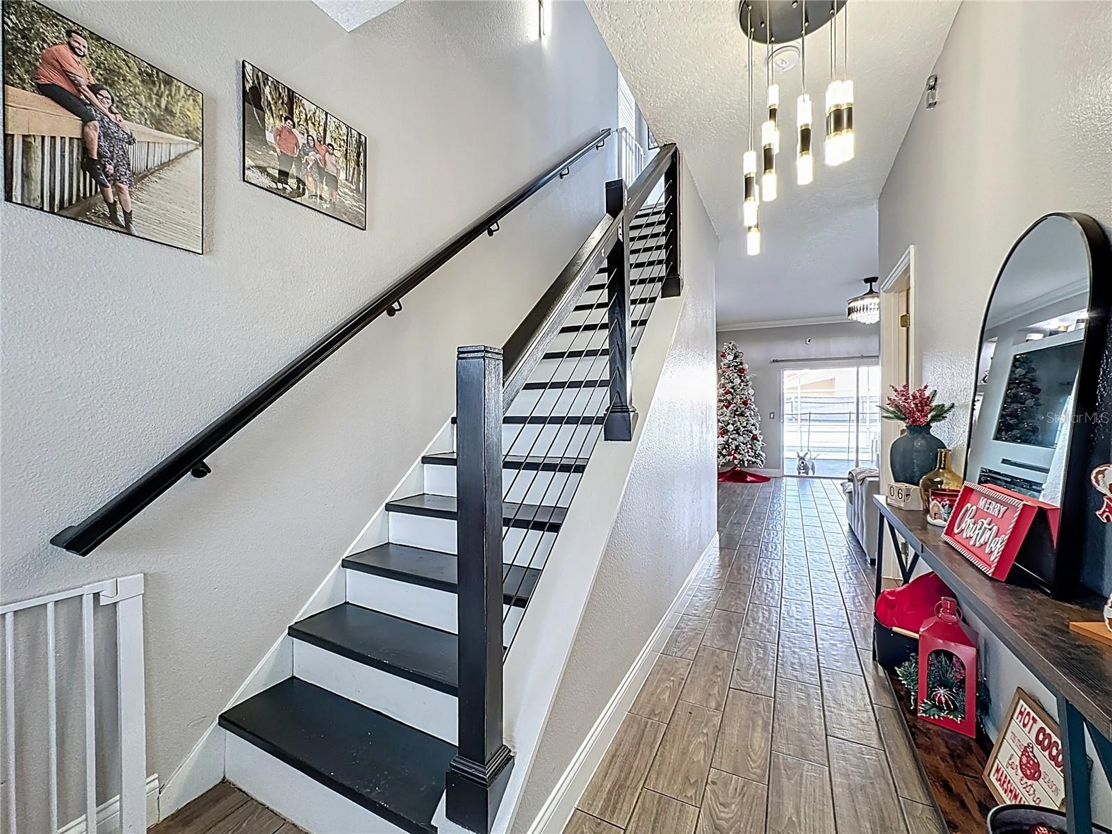 TUSCANY POINTE PH 01 - Residential