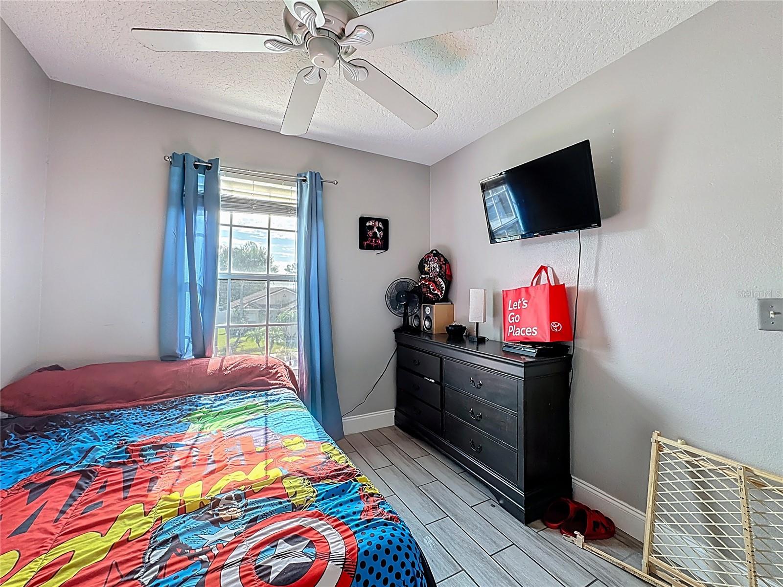 TUSCANY POINTE PH 01 - Residential