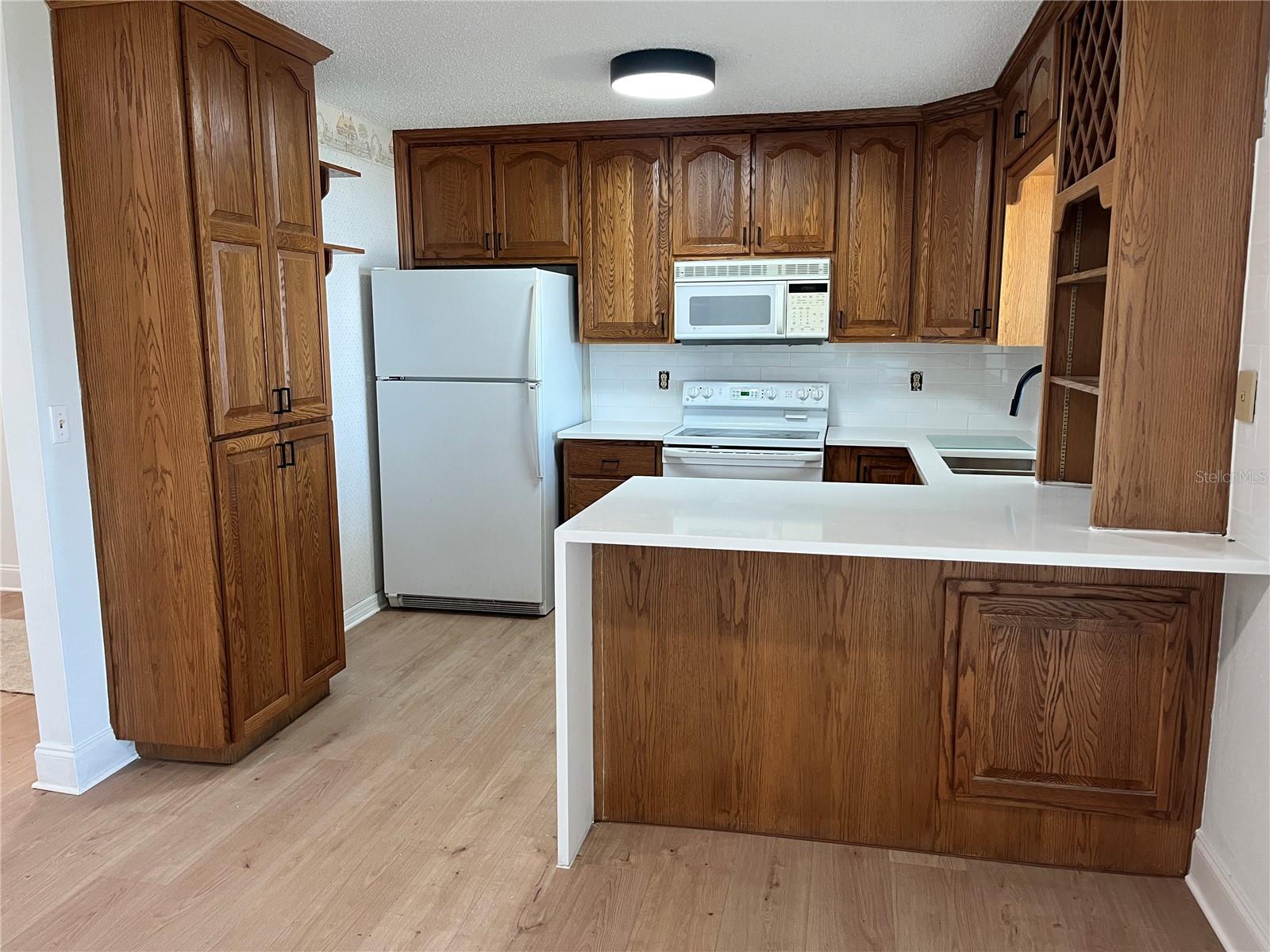 NEW EDEN ON THE LAKES UNITS 11 & 14 REP - Residential