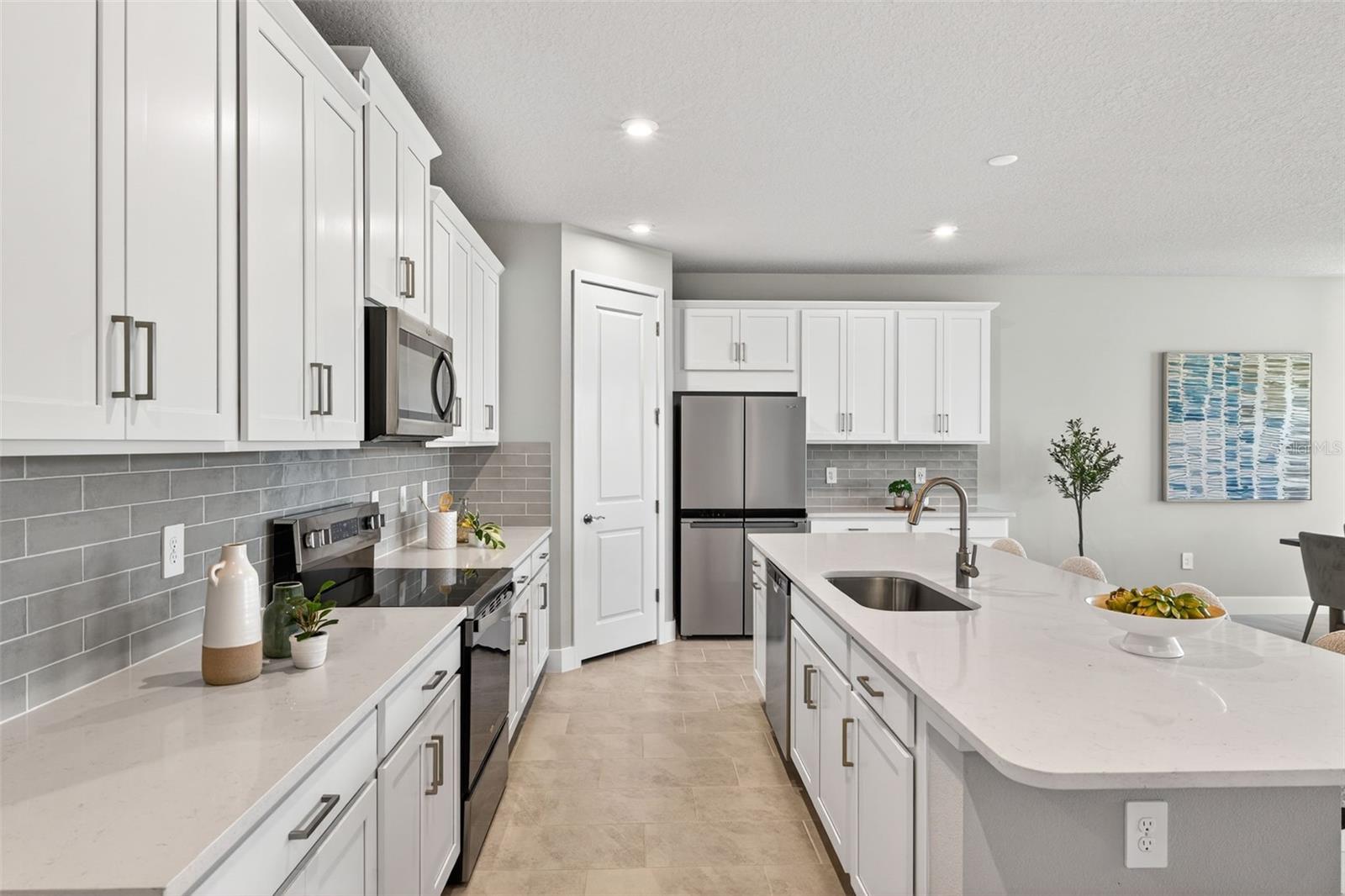 SUNSTONE AT WELLEN PARK - Residential