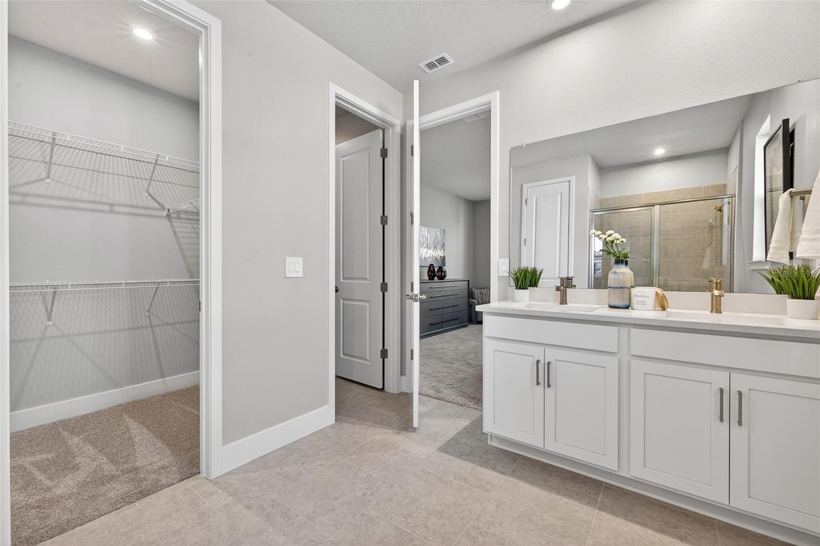 SUNSTONE AT WELLEN PARK - Residential