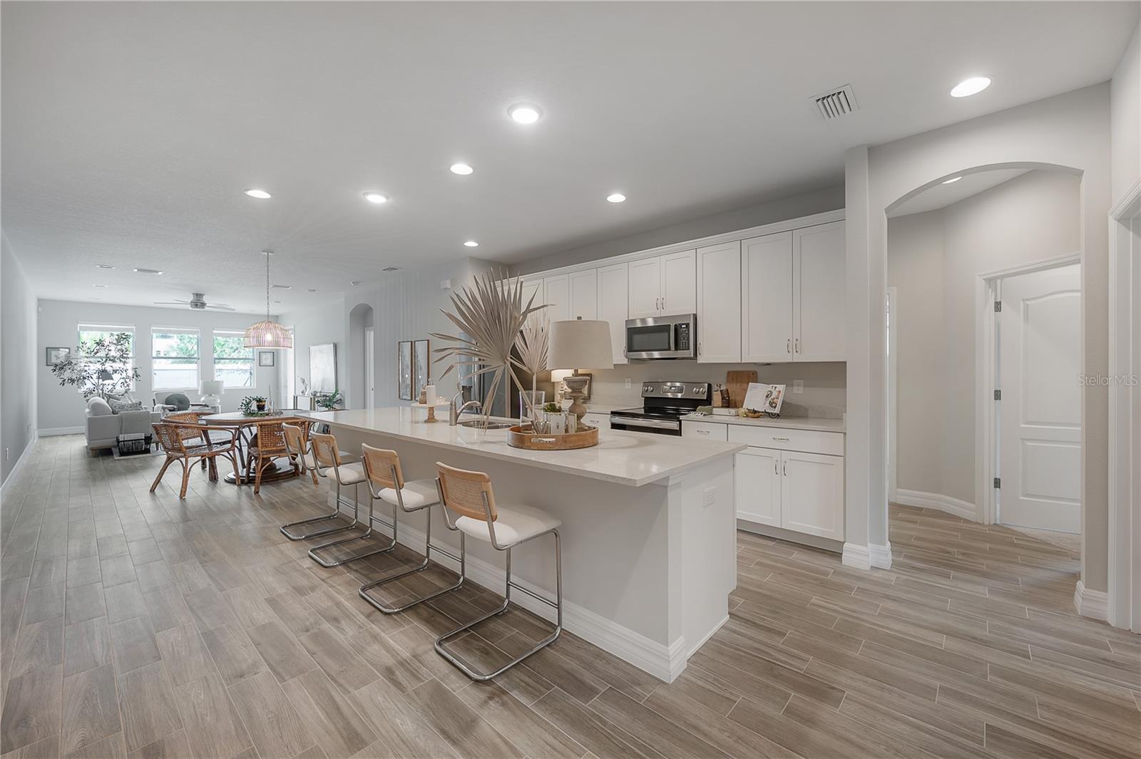 212 VILLA LUNA LANE