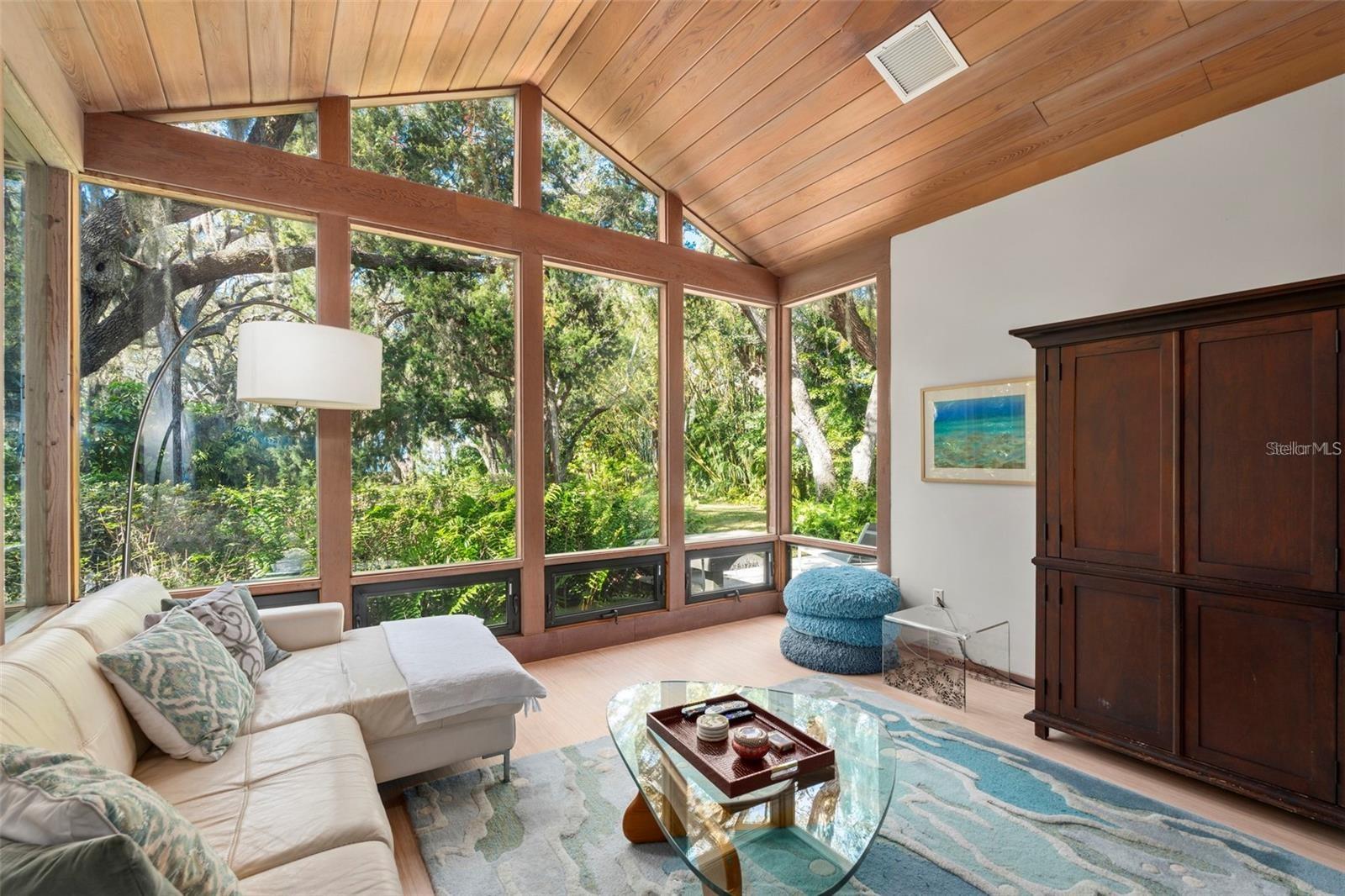 SHORELAND WOODS SUB - Residential