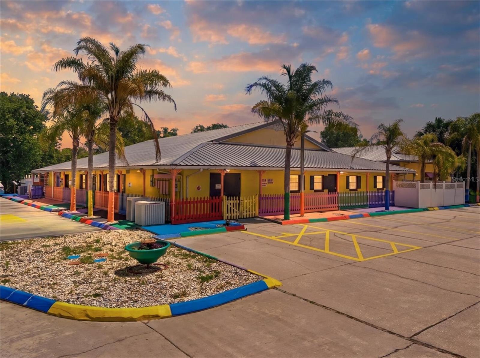 1330 KNOX MC RAE DRIVE 6A