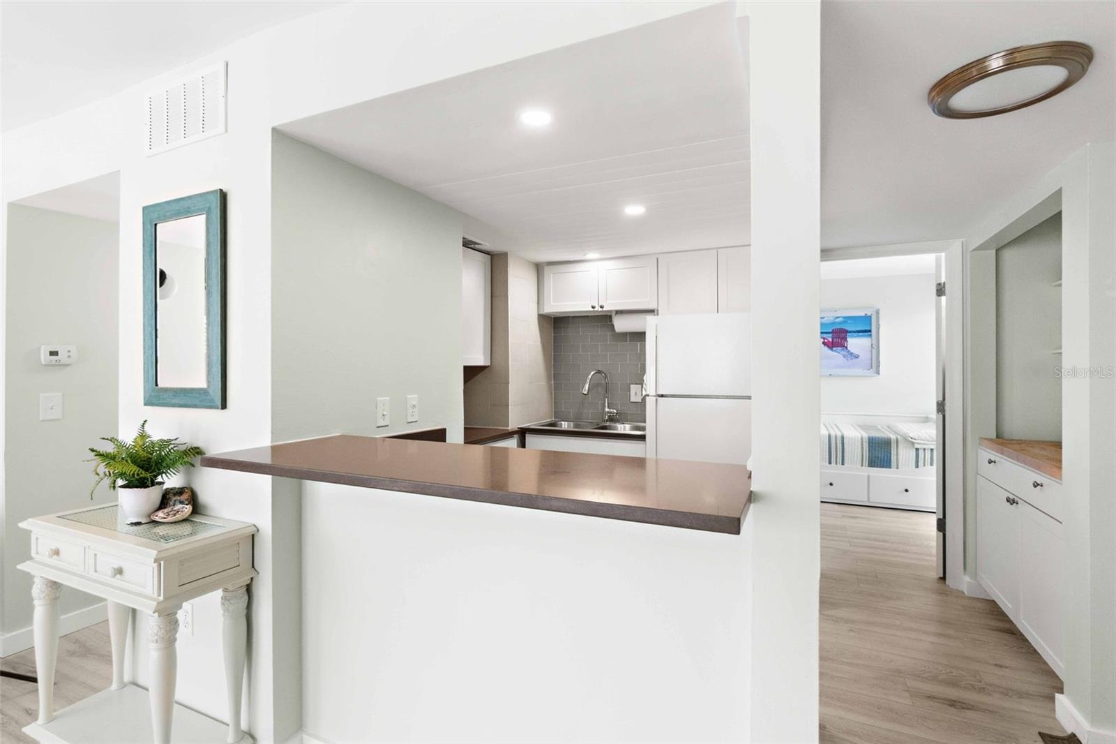 BAY OAKS - Residential