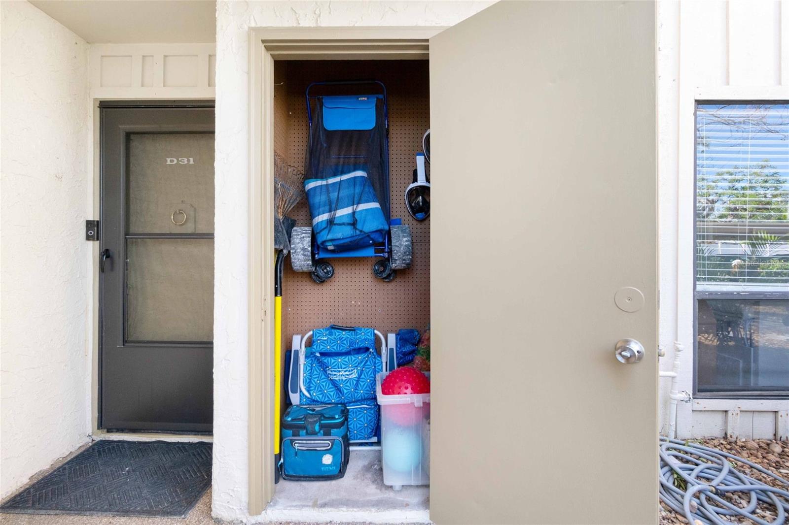 BAY OAKS - Residential