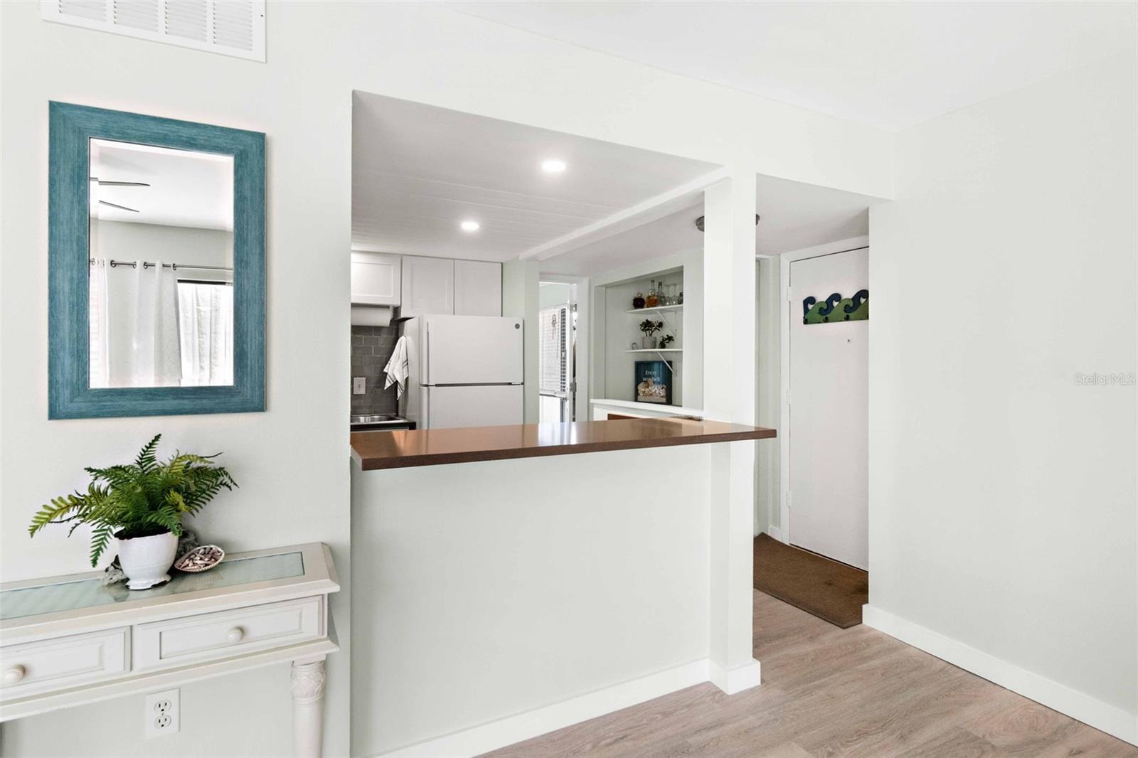 BAY OAKS - Residential