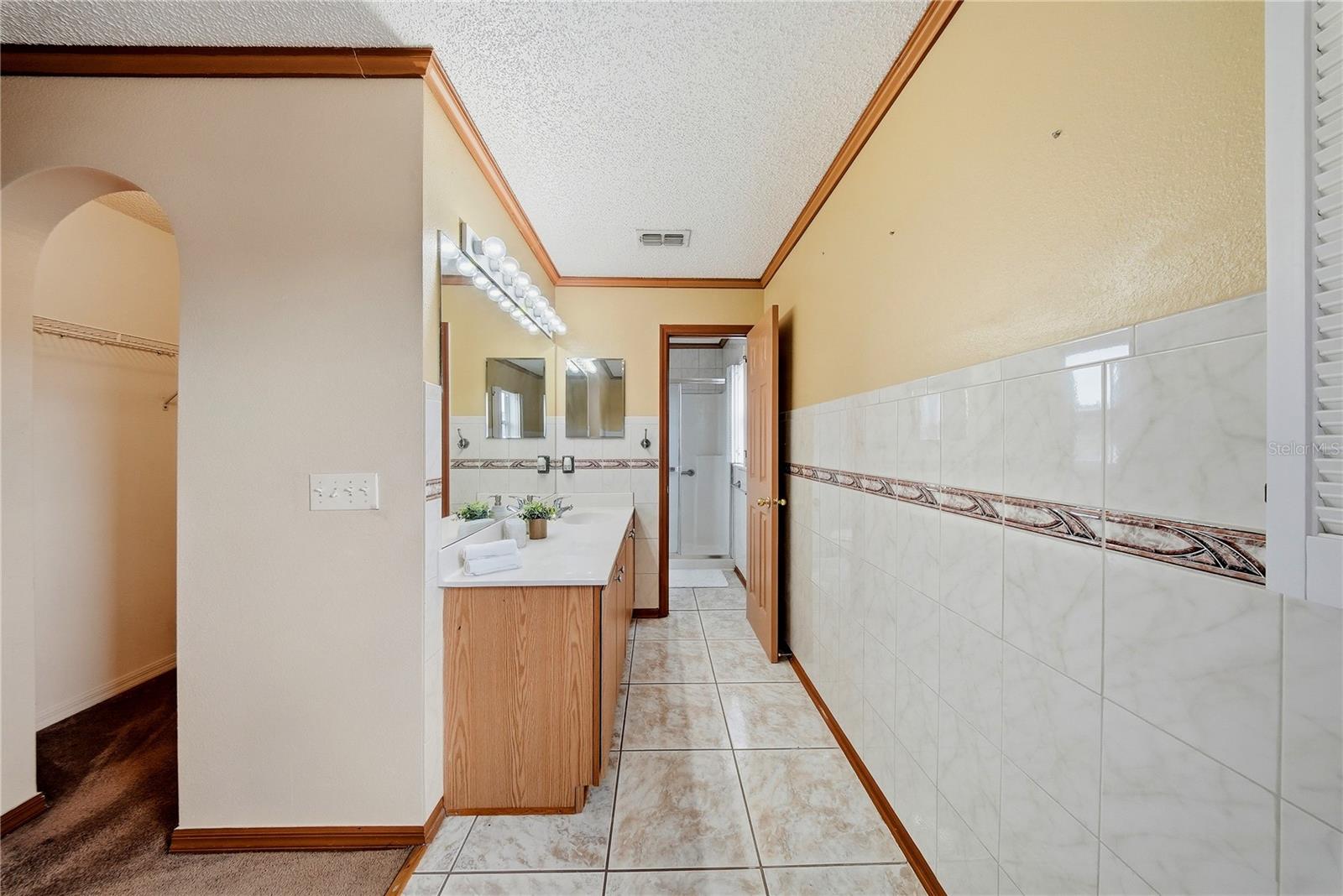 ENCLAVE PH 02 - Residential