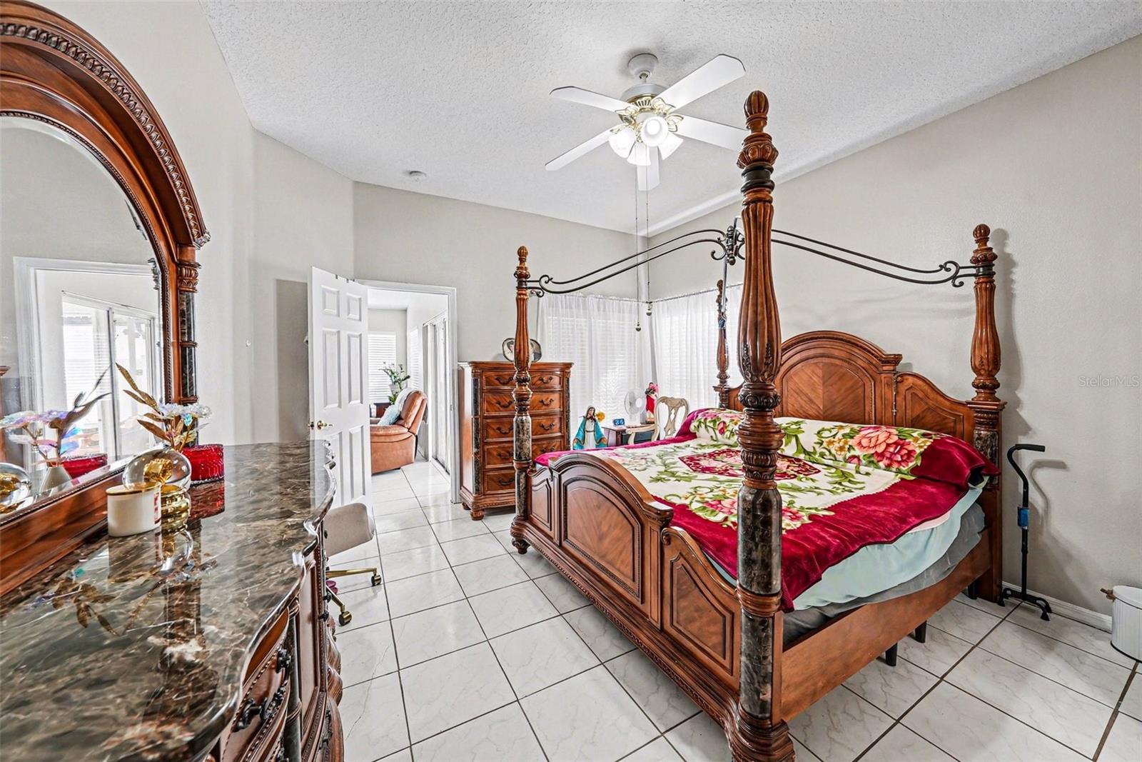 HAMILTON PARK - Residential