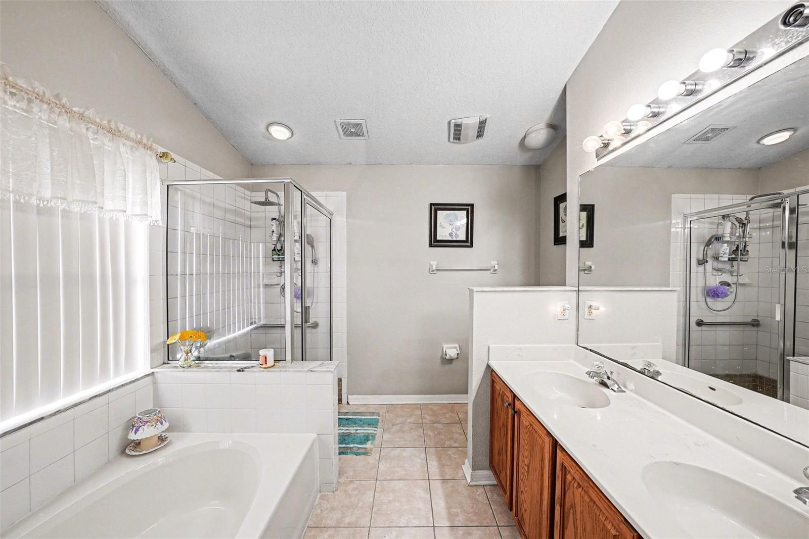 HAMILTON PARK - Residential