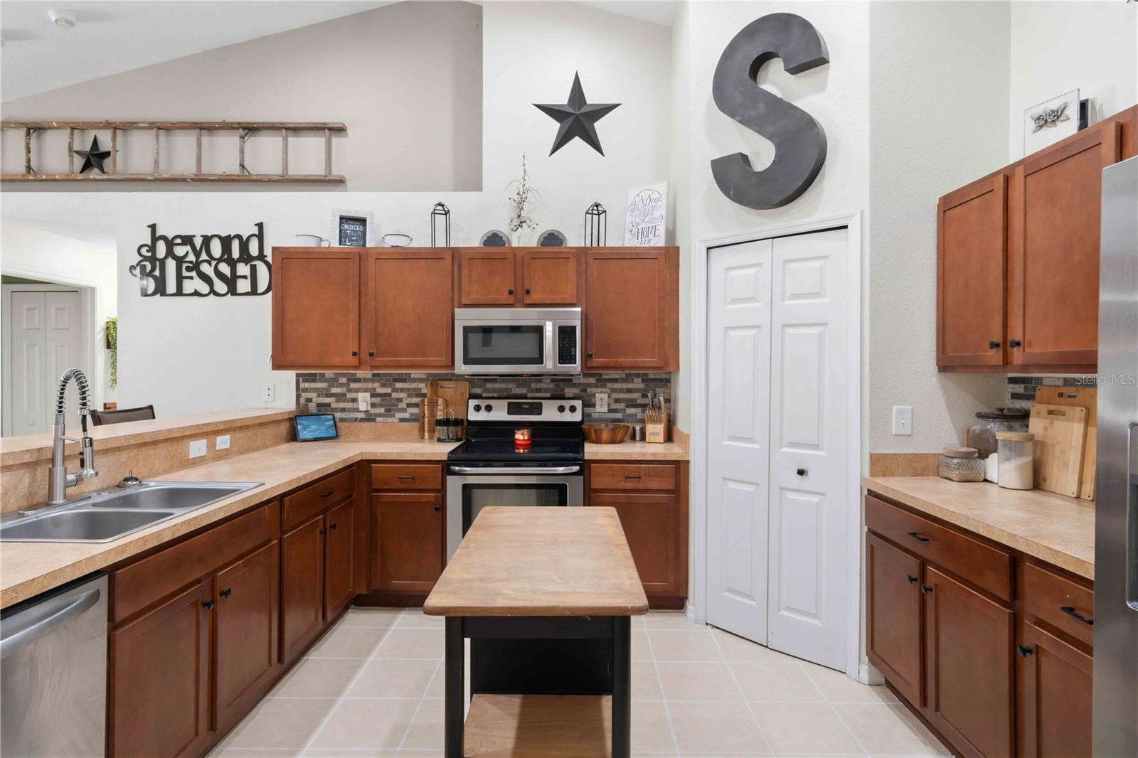 PORT CHARLOTTE SUB 01 - Residential