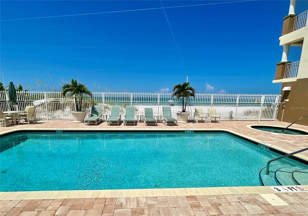 BEACH CLUB OF MADEIRA CONDO - Residential