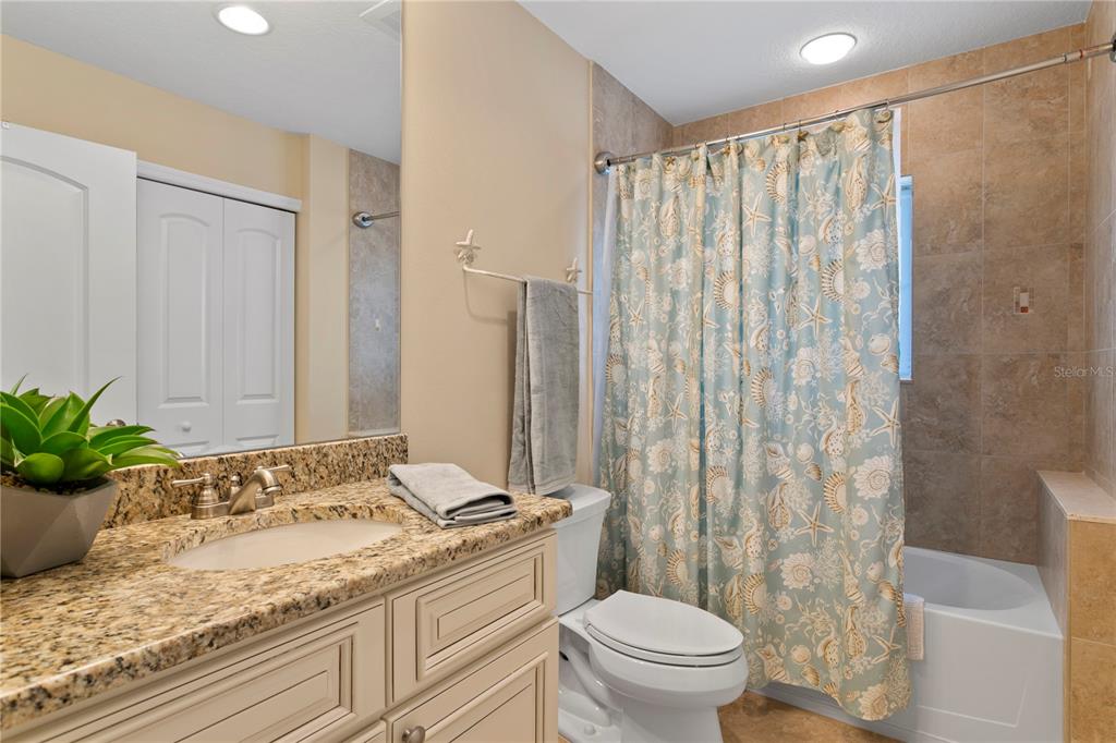 BEACH CLUB OF MADEIRA CONDO - Residential