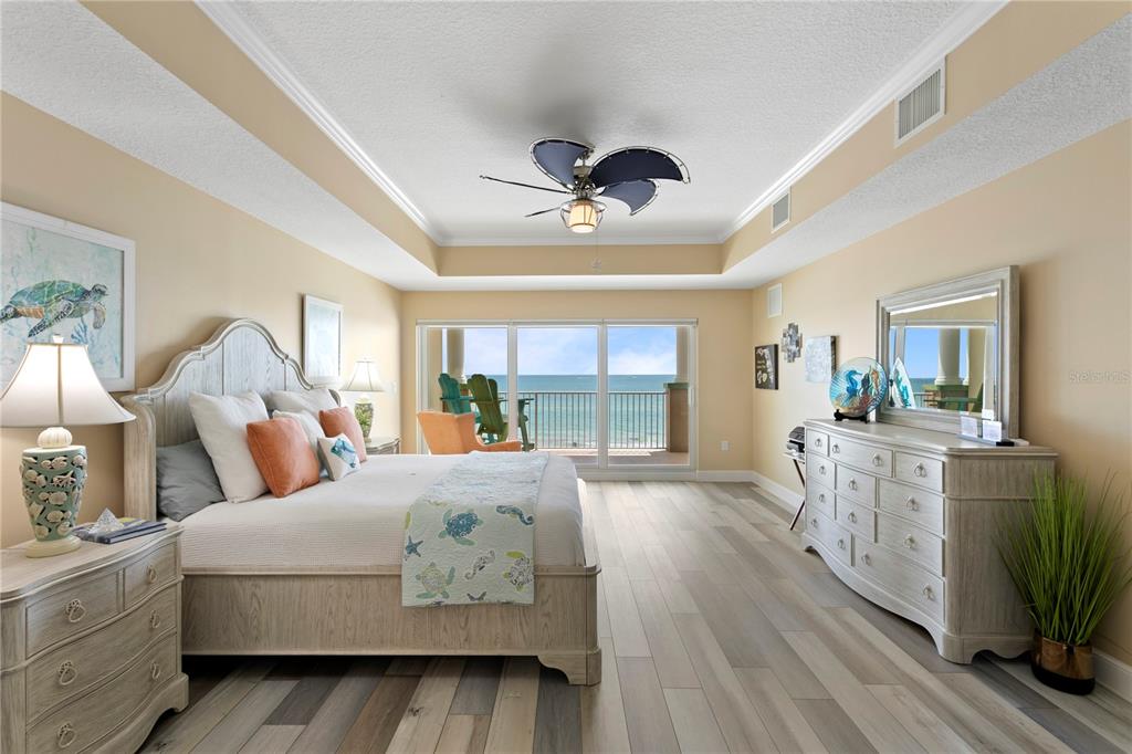 BEACH CLUB OF MADEIRA CONDO - Residential