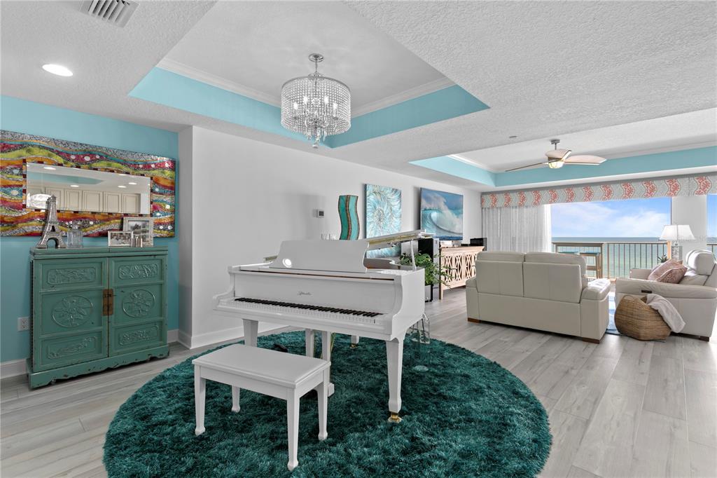 BEACH CLUB OF MADEIRA CONDO - Residential