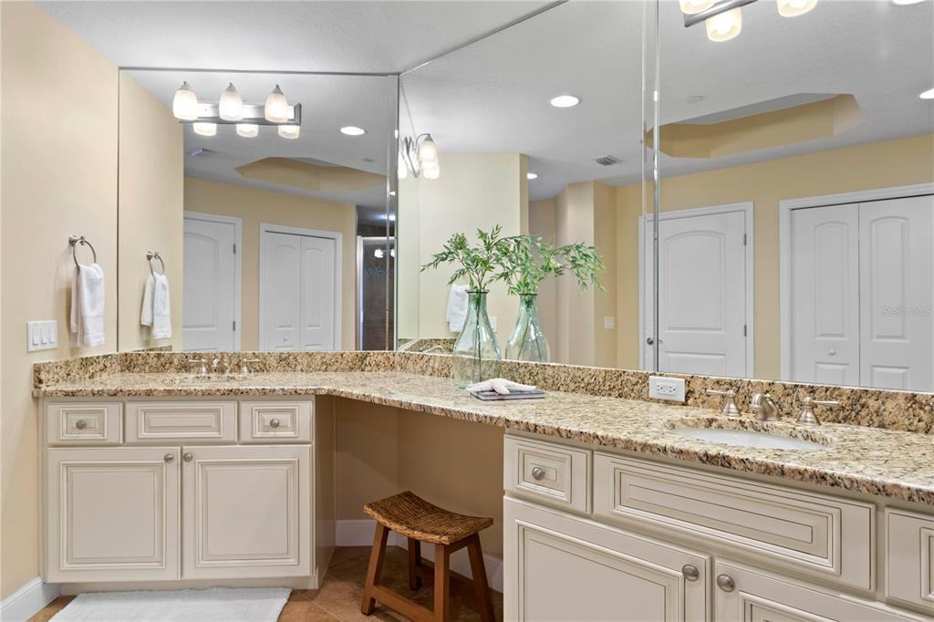 BEACH CLUB OF MADEIRA CONDO - Residential