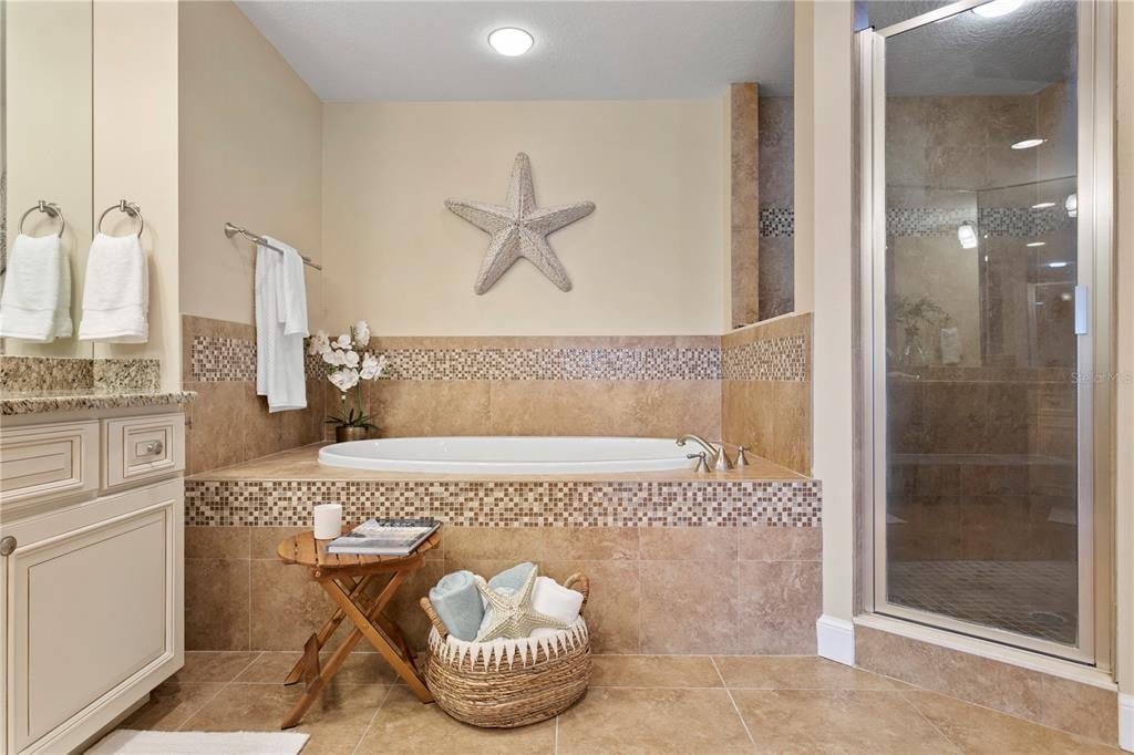 BEACH CLUB OF MADEIRA CONDO - Residential