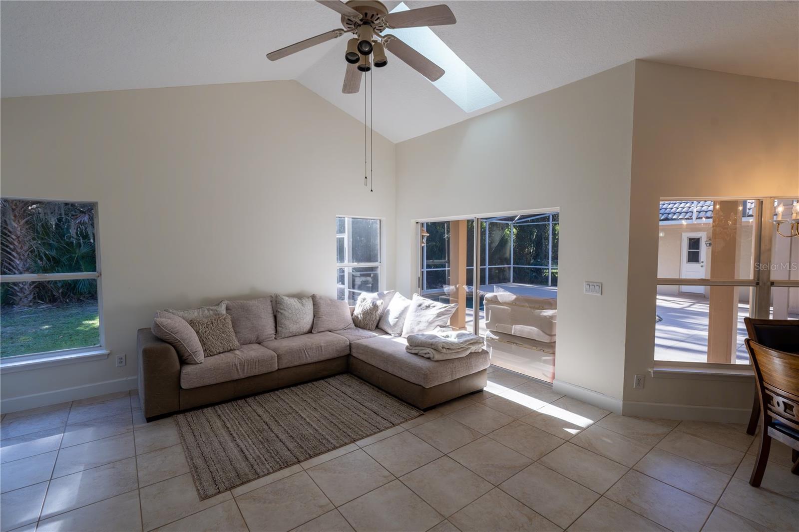 STONE ISLAND ESTATES UNIT 05 - Residential