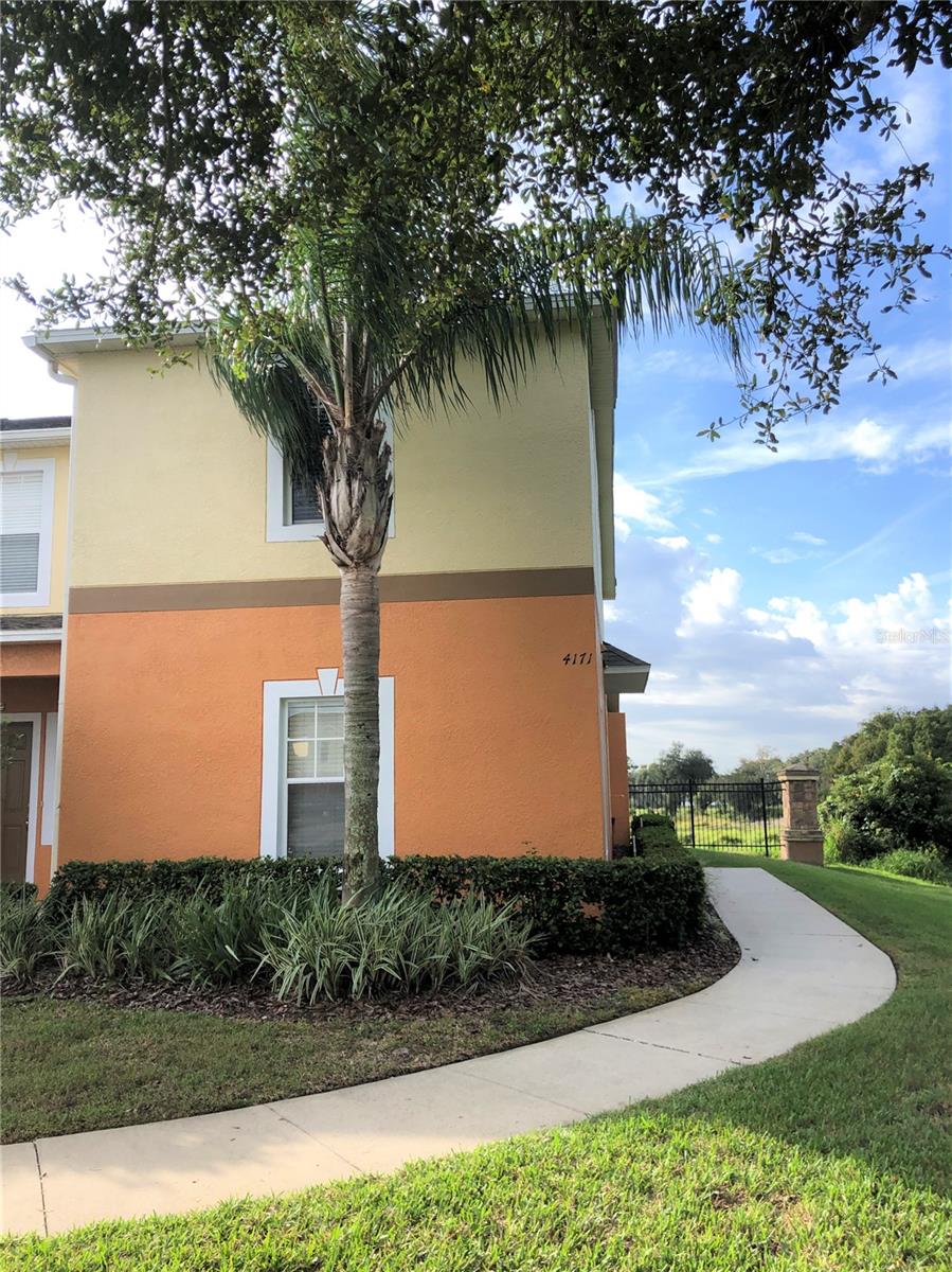 Photo of 4171 Winding Vine Drive, Lakeland, FL 33812 (MLS # L4965662)
