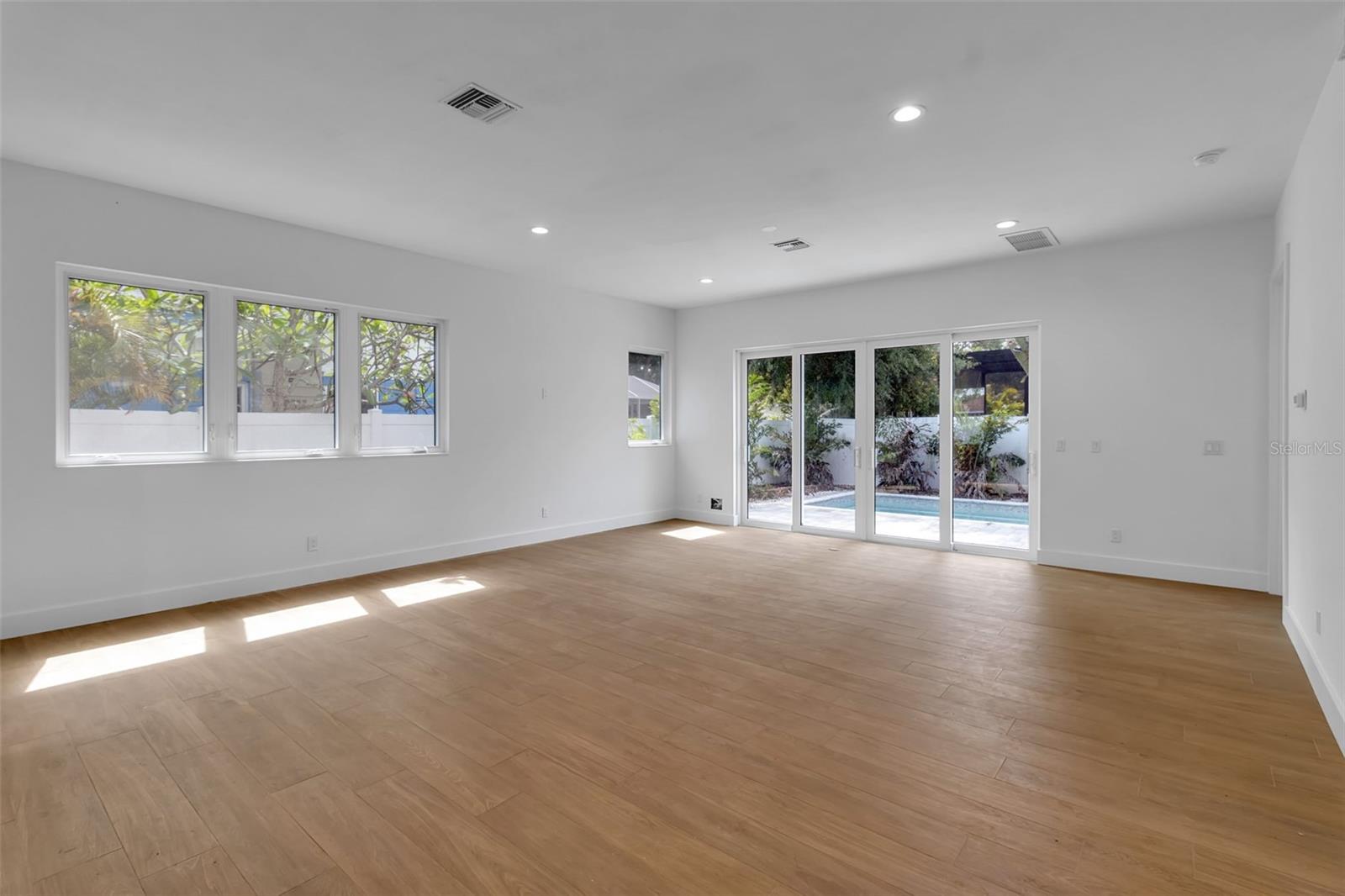 HUDSON PARK - Residential