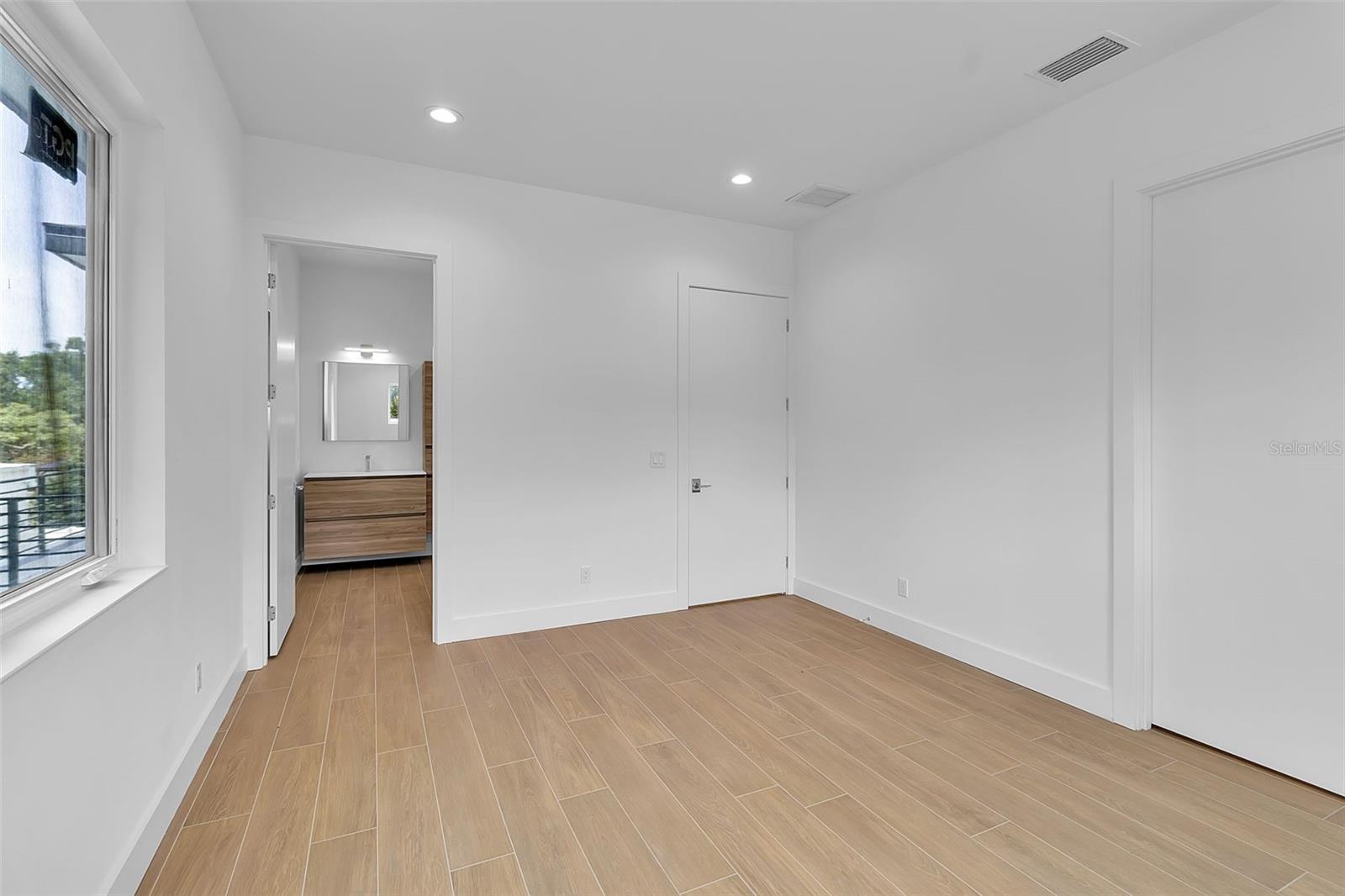 HUDSON PARK - Residential