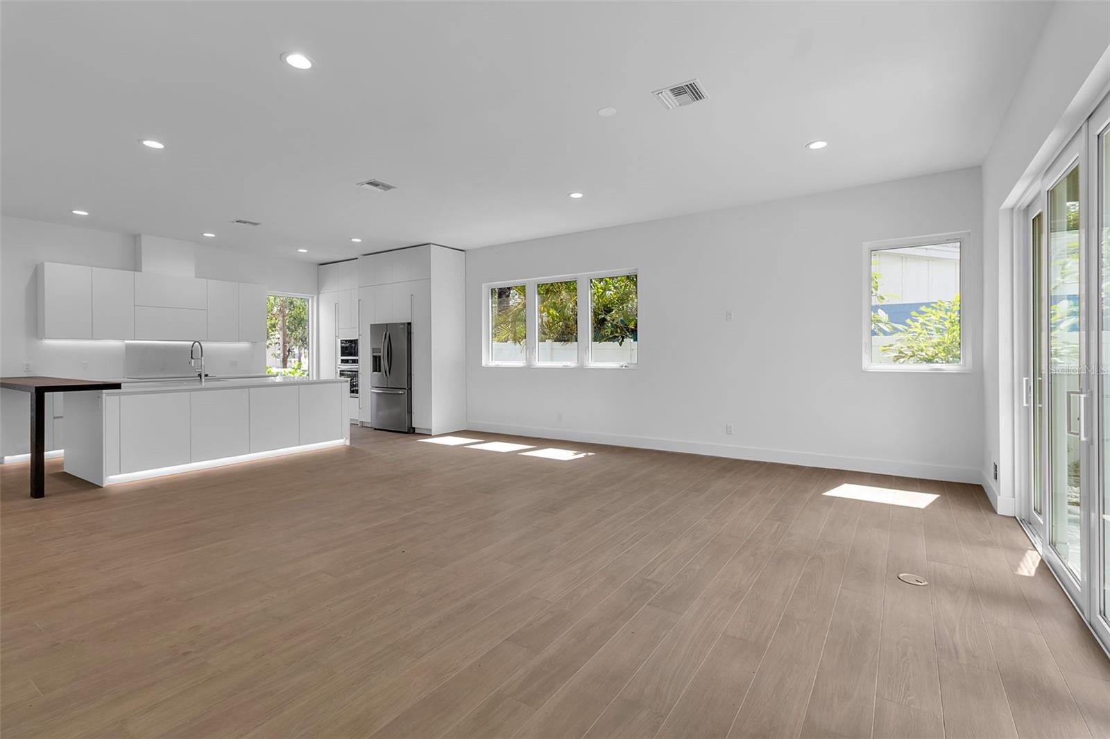 HUDSON PARK - Residential
