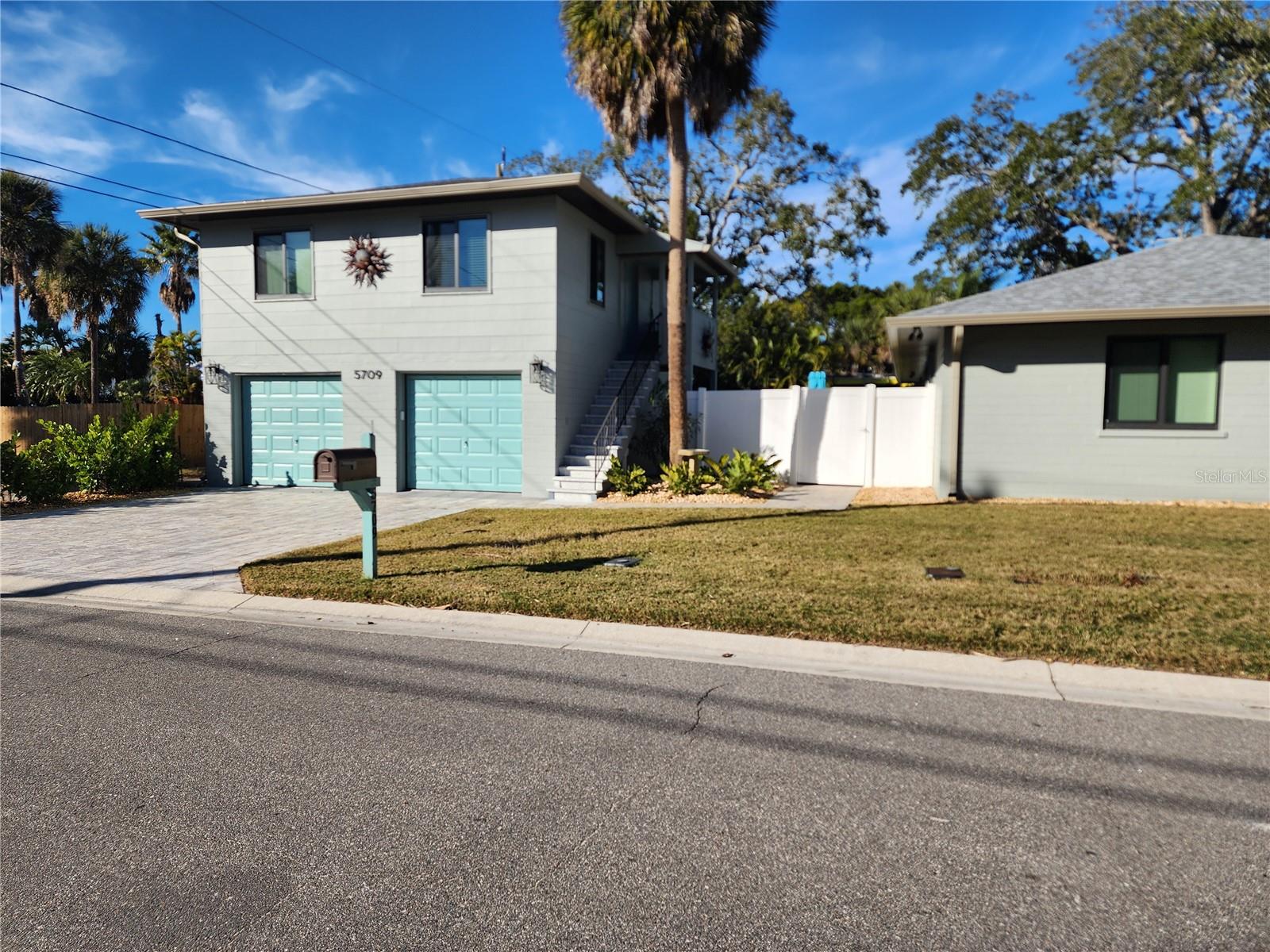 BOCA CEIGA PARK - Residential