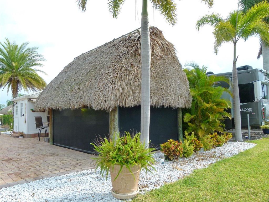 Photo of 530 SW 40th Cove #56, Okeechobee, FL 34974 (MLS # OK225562)